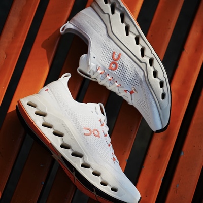 On昂跑 Cloudsurfer Max 新品男款减震长距离马拉松训练跑鞋