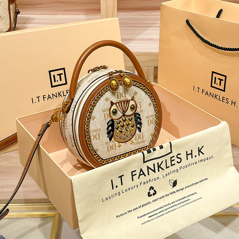 CITEX LV官方旗舰店香港代购真皮女包2025新款铆钉小圆包卡通刺绣