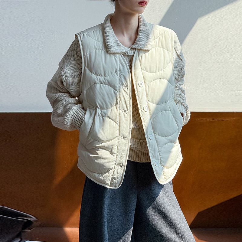 90白鸭绒马甲保暖外套宽松棉服