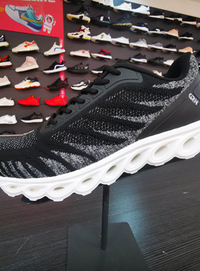 贵人鸟2021夏秋季网面女运动鞋超轻便透气弹跑步鞋P12A46