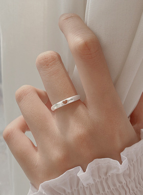 甜美镂空爱心戒指女精致磨砂雾面拉丝开口指环ins风叠戴食指戒潮