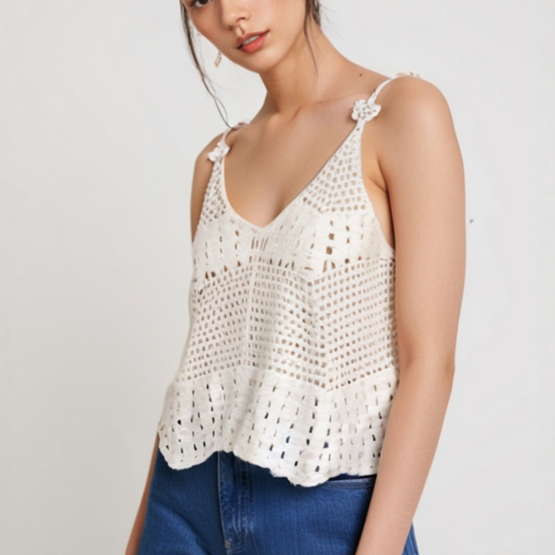 镂空小吊带春夏多巴胺风简约度假风质感勾花无袖百搭短款背心上衣
