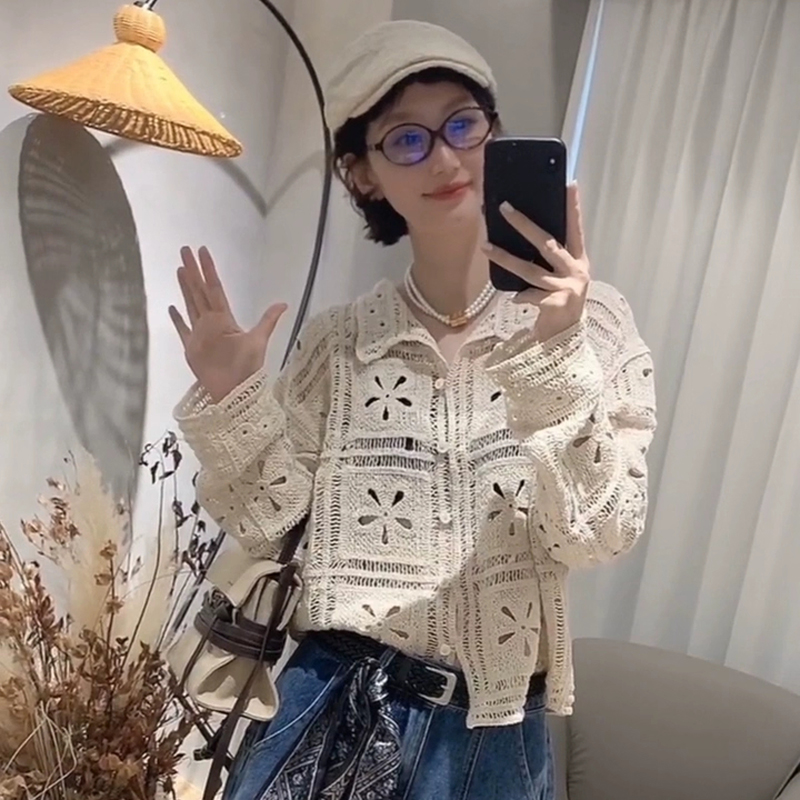 针织钩花镂空翻领针织衫女