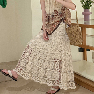 2025针织镂空百搭包臀裙小众波西米亚度假风钩花高腰蕾丝裙半身裙