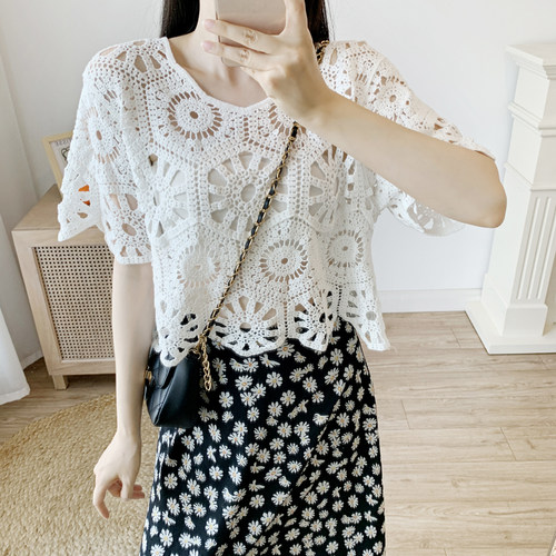 复古薄款泡泡袖短款上衣女针织衫