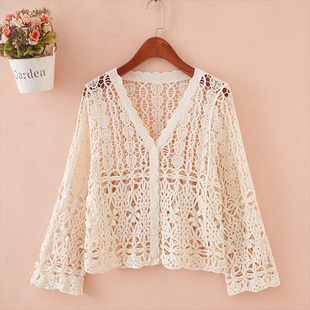 镂空针织上衣V领喇叭袖外穿宽松防晒披肩外搭排单扣薄开衫小外套