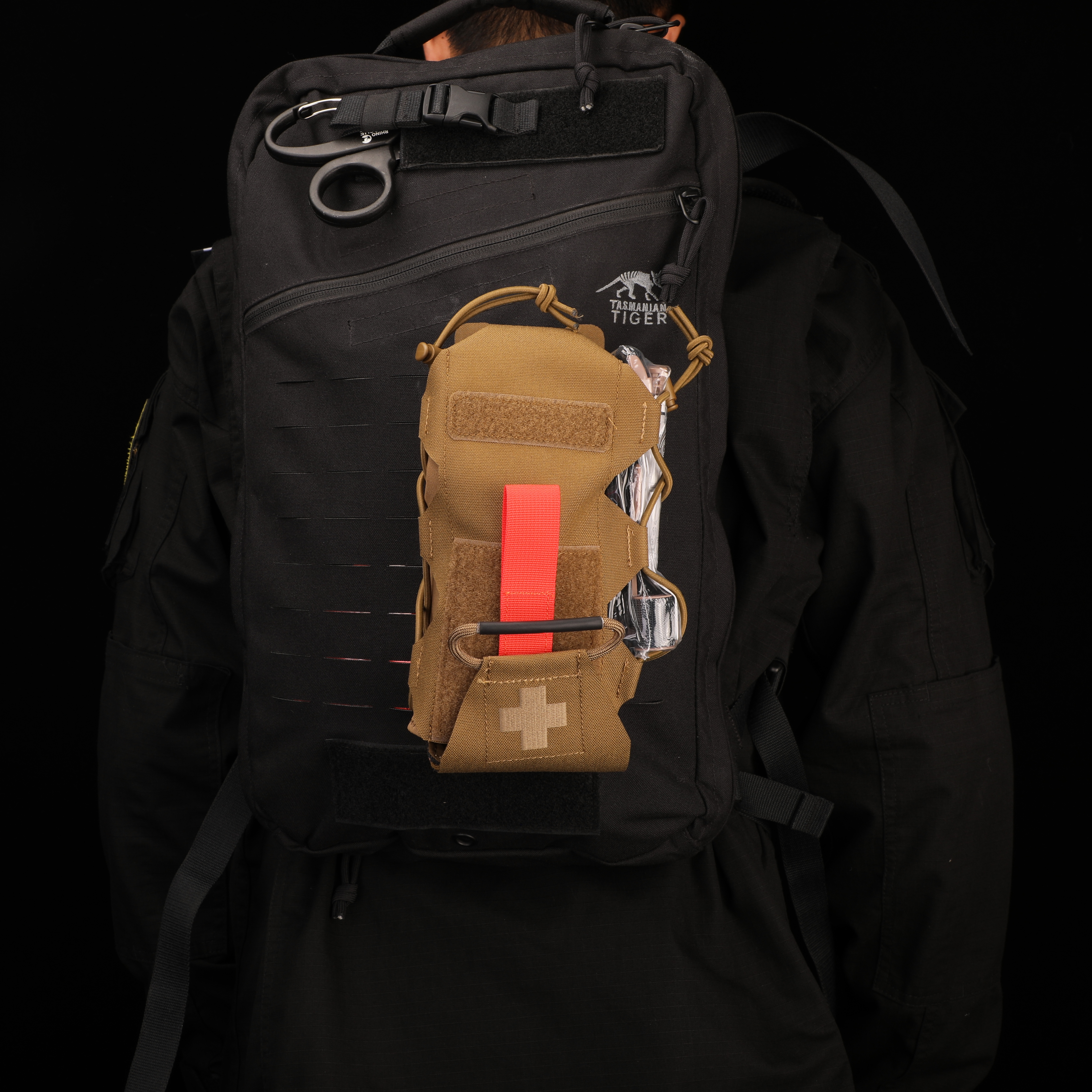 德国塔虎TT立式个人急救包户外徒步应急收纳包战术救援便携医疗包