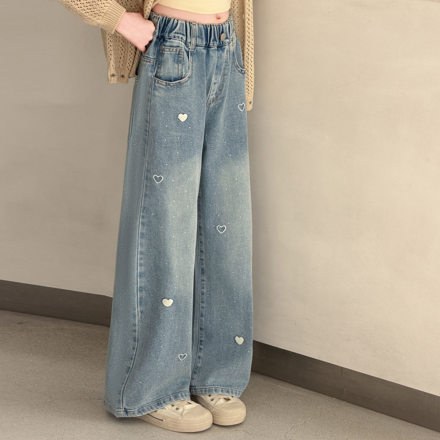女童裤子春秋洋气刺绣爱心超好看烫钻窄版直筒长裤儿童春季牛仔裤,童装/婴儿装/亲子装,裤子,淘宝优惠券,粉丝福利购,淘宝优惠卷