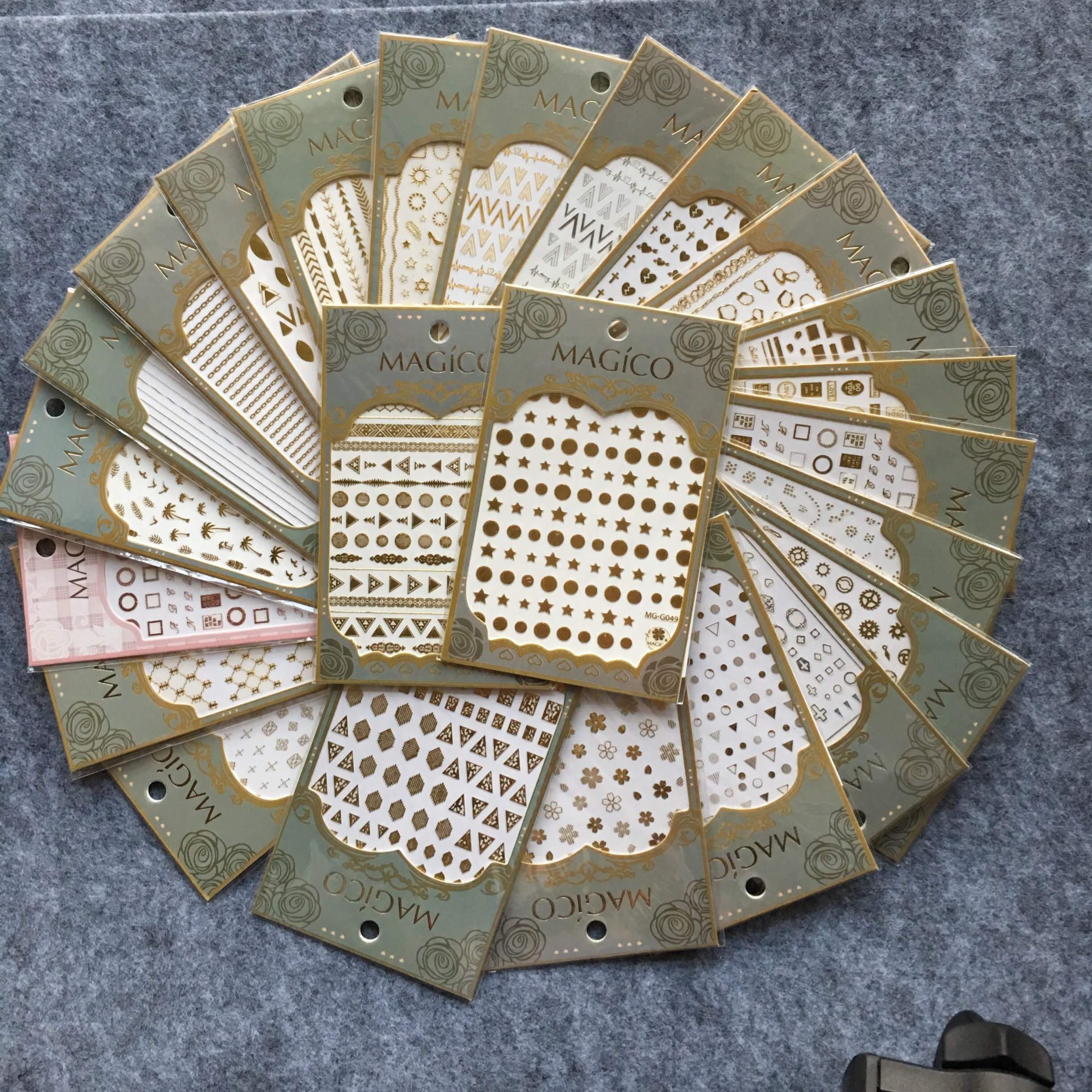 magico品牌健康贴纸 自带背胶 金色银色格子箭头心电图纹几何图案