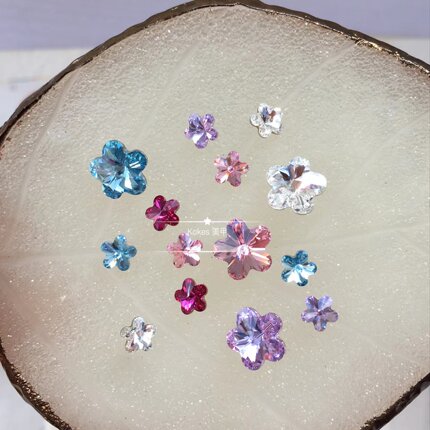 【施】正 品奥钻4744小梅花 浅粉色223#白色五瓣花尖底异形钻饰品