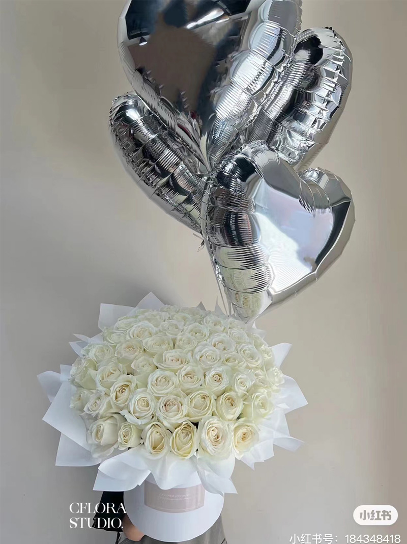 CFLORASTUDIO52朵白玫瑰
