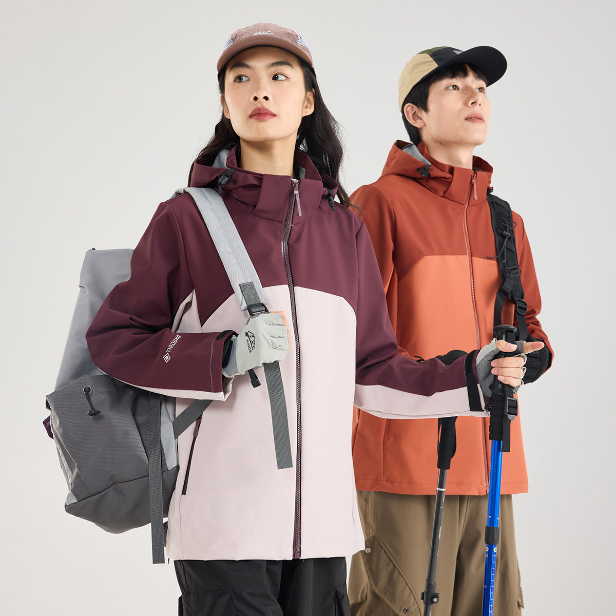 户外冲锋衣男女春季薄款防风衣新款防水衣连帽运动外套软壳登山服
