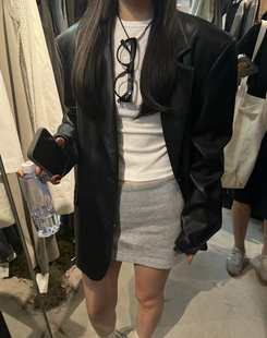 DVZ皮衣外套女设计感西装领春秋复古秋季新款宽松气质pu皮夹克