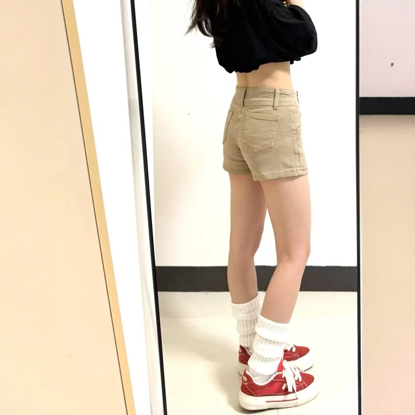 美式卡其色低腰辣妹牛仔短裤女2025夏季小个子设计感显瘦包臀热裤