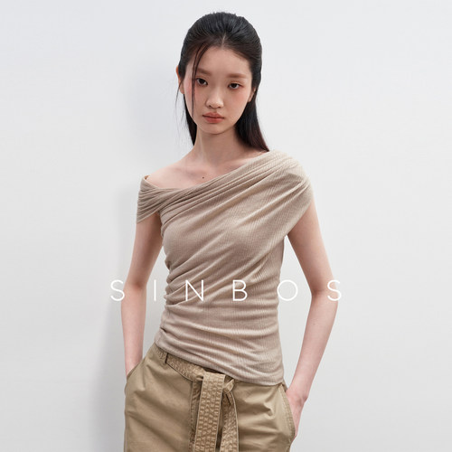 【汤曼妮粉丝专享】SINBOS温柔蔓延 斜肩扭结松弛立体坑条T恤女