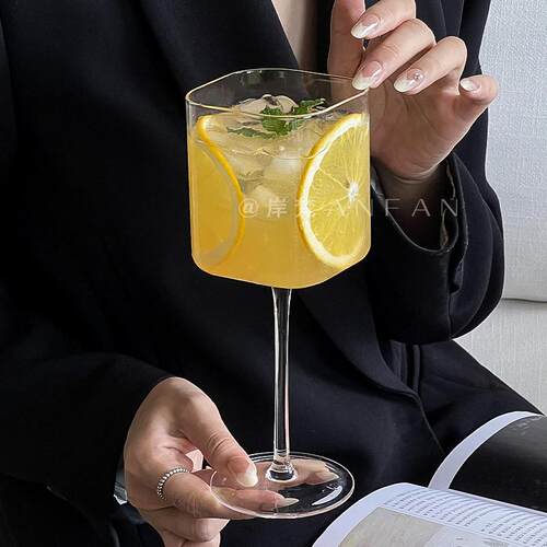 轻奢简约方形高脚鸡尾酒杯