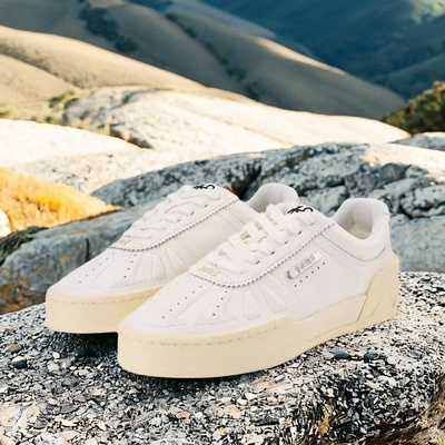 【凯里·欧文同款】安踏欧文板鞋男款TRIBE休闲板鞋112441805