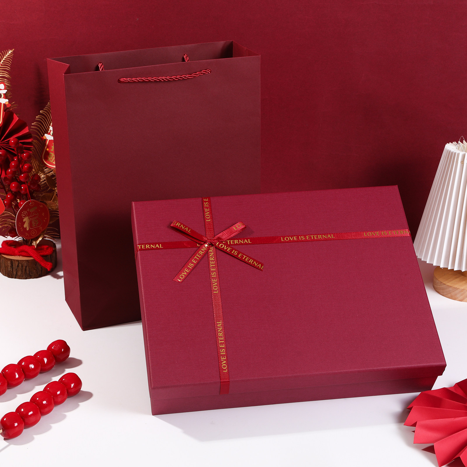 礼盒空盒高级感酒红色礼物盒包装盒简约围巾生日礼品盒子定制logo