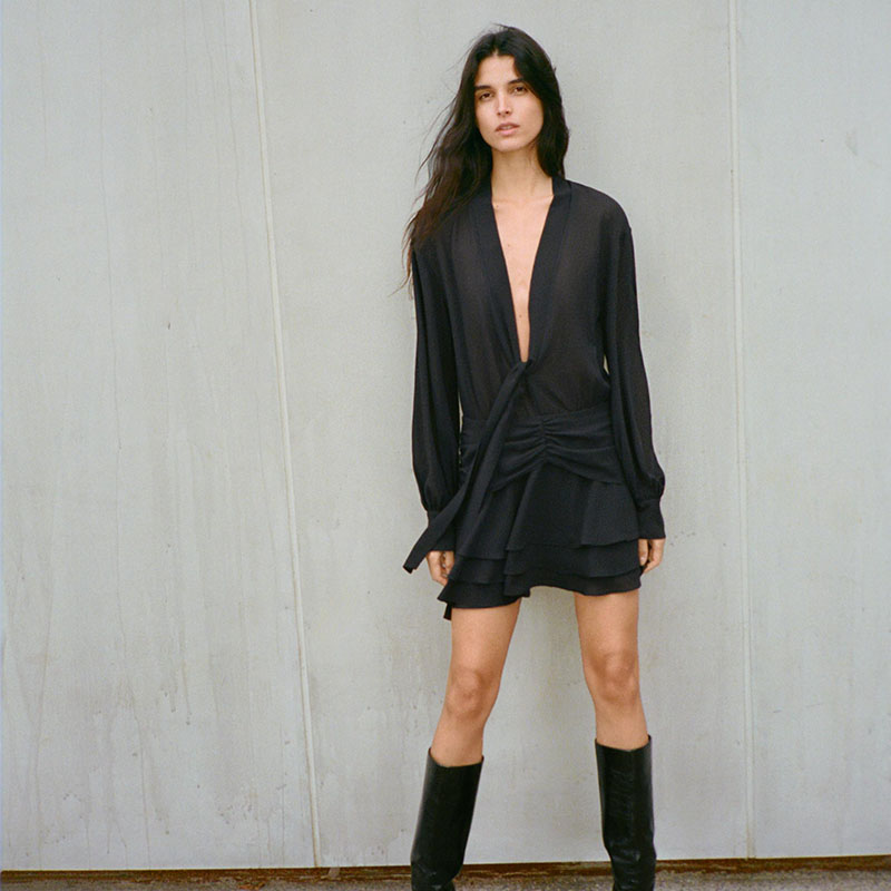 ZA2025冬季新品女装时尚气质垂褶叠层装饰短连衣裙 4772225 800