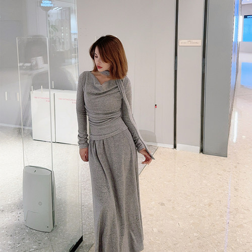灰色不规则圆领长袖t恤女