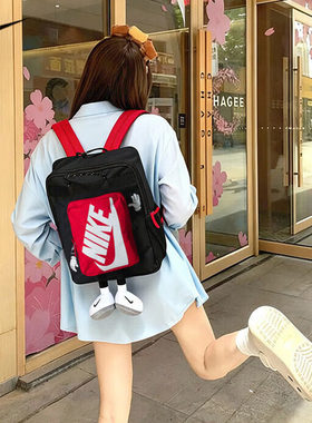 Nike耐克男女包新款背包卡通玩偶运动包儿童双肩包书包HM9973系列