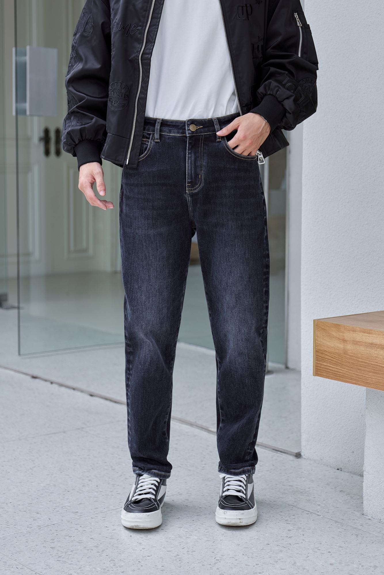 漠柯冬季加绒加厚牛仔裤男美式复古通勤时尚小脚裤百搭显瘦长裤