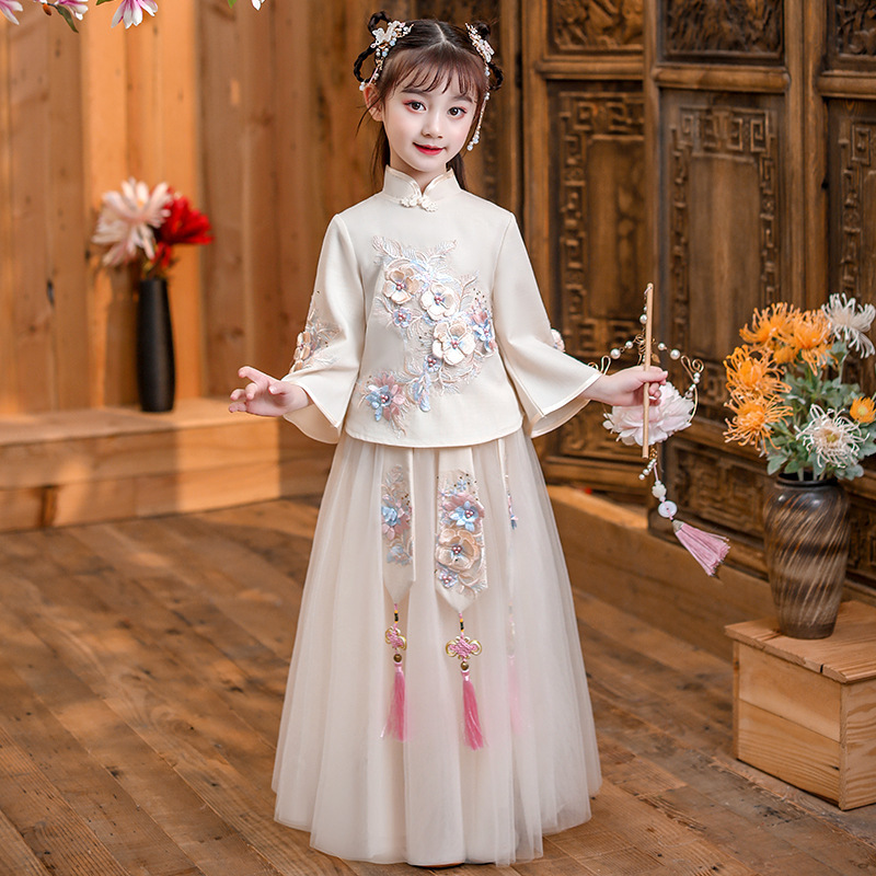 汉服女宝宝2023春秋新款古装中国风仙女襦裙中大童唐装旗袍两件套