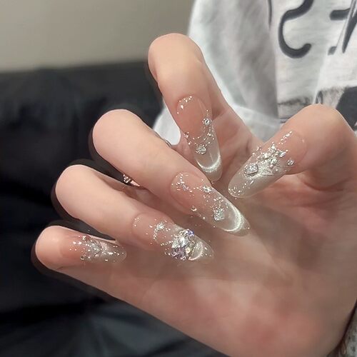 [天鹅湖]爆闪锆石钻手工穿戴甲法式微笑猫眼轻奢高级显白可拆美甲