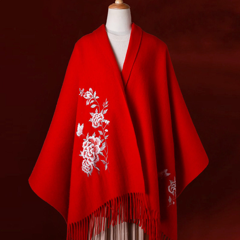 披肩纯羊毛中式拜年围巾结婚旗袍披风刺绣妈妈生日礼物喜婆婆斗篷