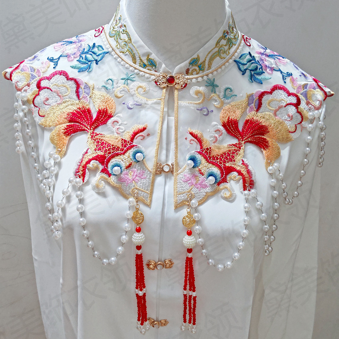 马面裙云肩中式旗袍敬酒服汉服珠绣订婚拜年高端金鱼珍珠流苏披肩