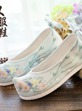 2024春季新款汉服鞋子女古风低跟步鞋古装搭配汉服明制绣花鞋子女
