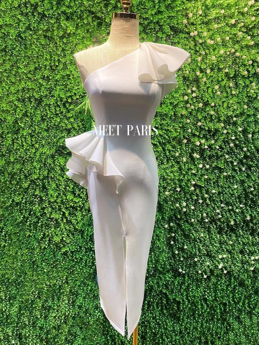 清新薄荷绿小礼服设计感立体荷叶边斜肩连衣裙不规则开叉包臀裙子