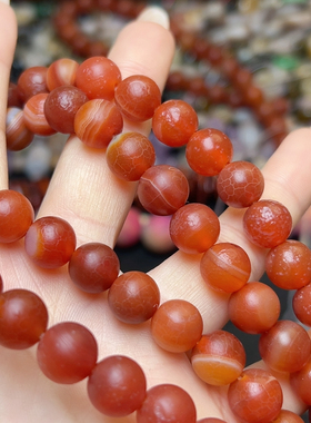 M362。10mm天然老玛瑙圆珠一条