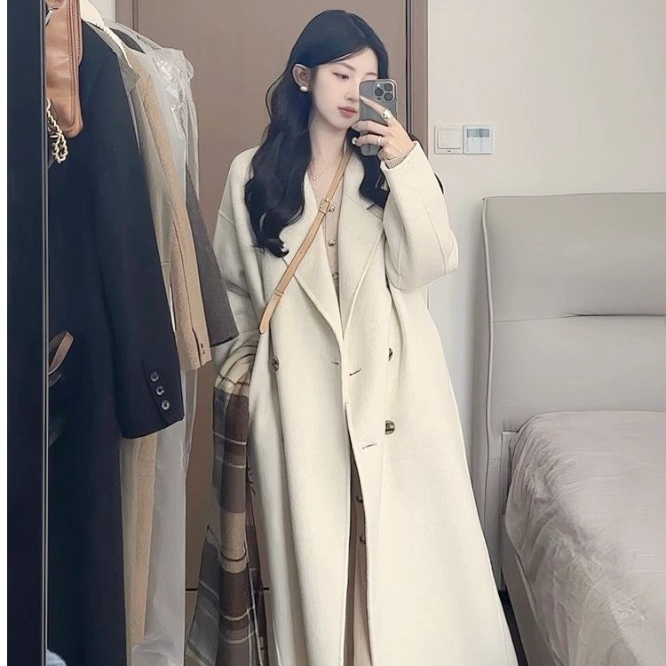 米白色时尚大衣女洋气2025秋冬