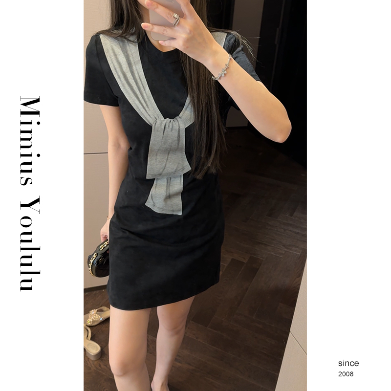 【mimius】U 休闲通勤设计感印花披肩短袖连衣裙 G07102