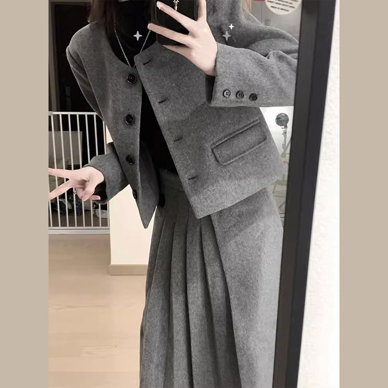 初秋装搭配一整套小个子高级感小香风韩剧穿搭两件套装裙女秋冬季