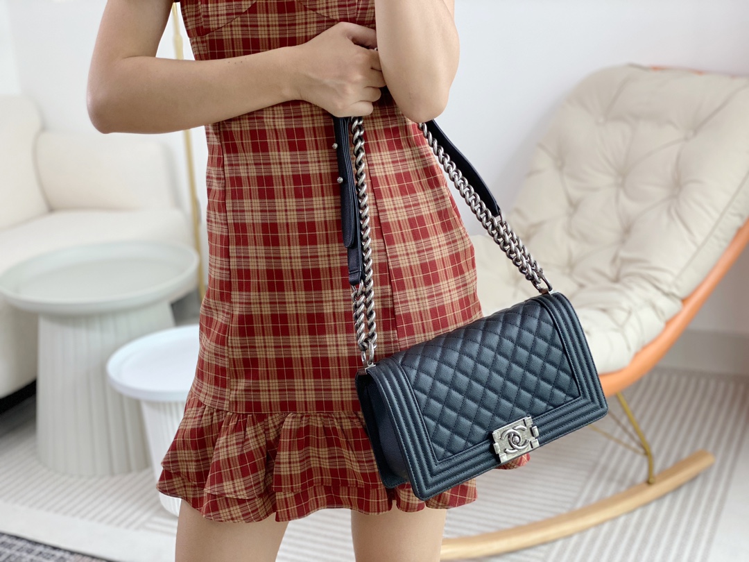 二手 chanel香奈儿包leboy中号牛皮菱格链条单肩斜挎包黑色银扣