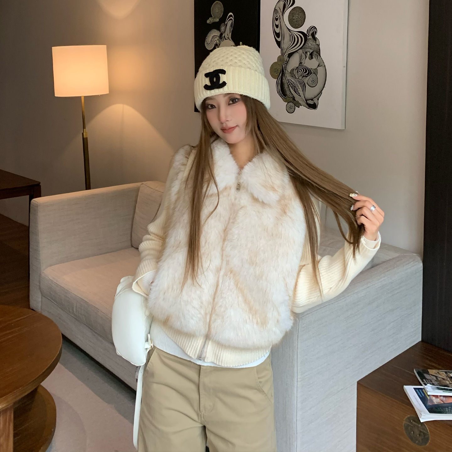 饭饭又饿了两穿可拆卸针织袖拼毛毛外套女冬季设计感显瘦环保皮草