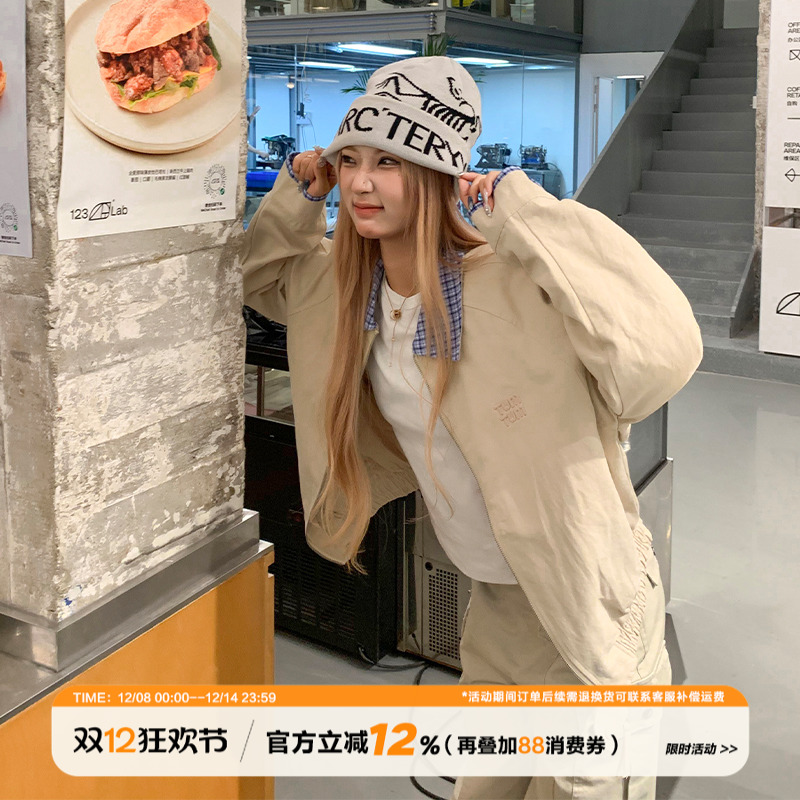 饭饭又饿了撞色格子翻领工装外套