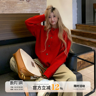 饭饭又饿了新年穿搭红色毛衣外套女春季软糯显瘦气质百搭针织开衫