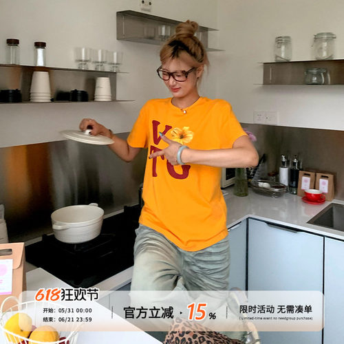 饭饭又饿了美式复古印花短袖t恤