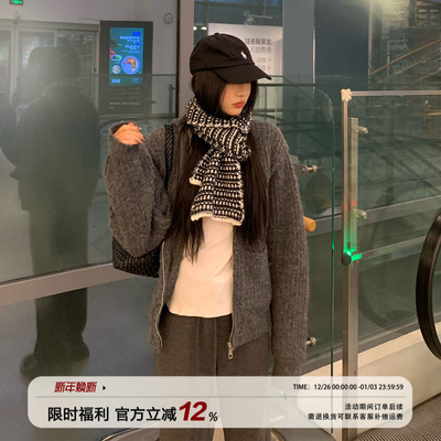 饭饭又饿了老钱风灰色毛衣外套女