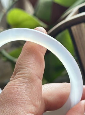 天然马料海洋玉髓高冰白冰玛瑙圆条水墨飘沙手镯63口径