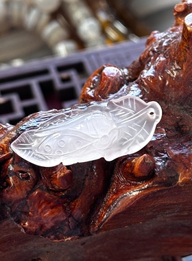 天然巴玉高冰种粉玉髓玛瑙雕刻树叶知了蝉吊坠挂件摆件冰透质感