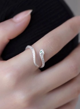 S999足银灵蛇戒指女生肖蛇配饰尾戒小众纯银戒指环个性时尚