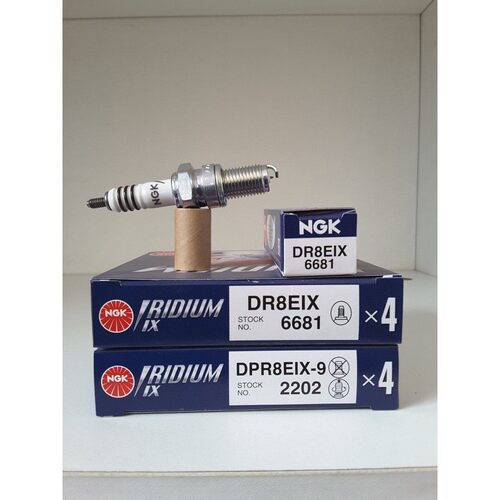 DR8EIX DPR8EIX-9  125火花塞摩托车NGK火花塞 D8TC互换