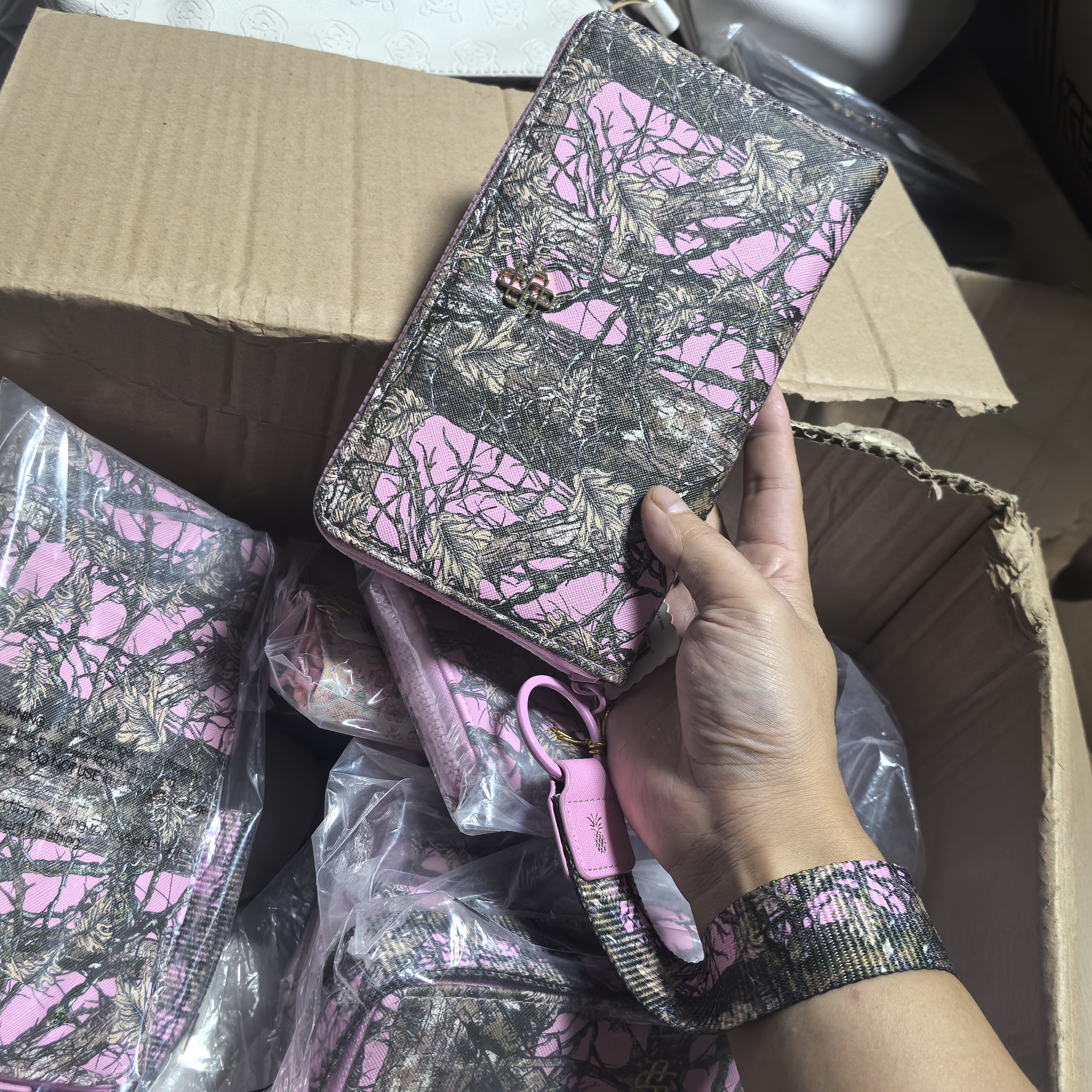 出口欧美外单库存尾货复古印花卉女式手拿包手抓包手拎包手机包,箱包皮具/热销女包/男包,手拿包,淘宝优惠券,粉丝福利购,淘宝优惠卷