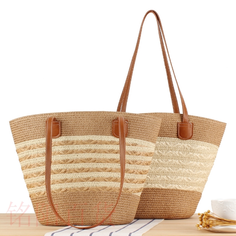 Hand-woven Tote Bag Striped Large Capacity Vacation Versatil