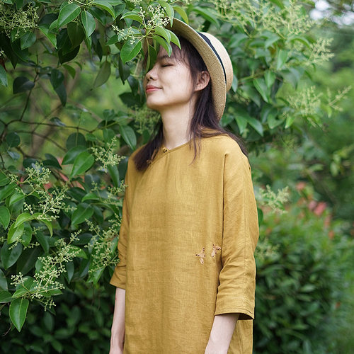 有叙中式风亚麻绣花布扣改良旗袍