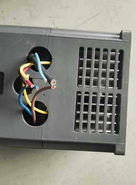 H3200A01D5K 众辰通用型变频器H3000系列 ，1议价